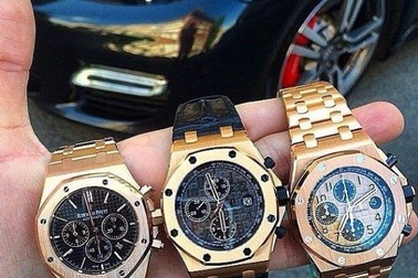 Hội con nhà giàu Thụy Sỹ tận hưởng cuộc sống "ngậm thìa bạc"