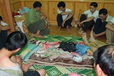 Hoàn thành nghĩa vụ thi hành án bao lâu thì được xuất cảnh? 