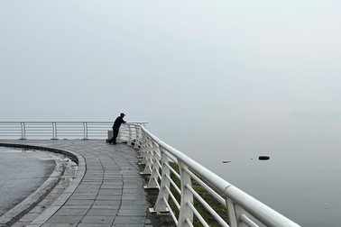 Hồ Tây trong không gian vô cực