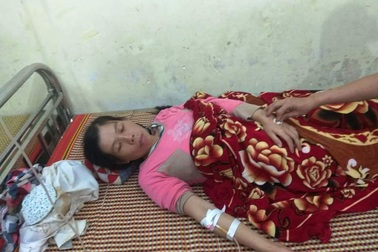 4 người thoát chết hy hữu sau khi bị sét đánh