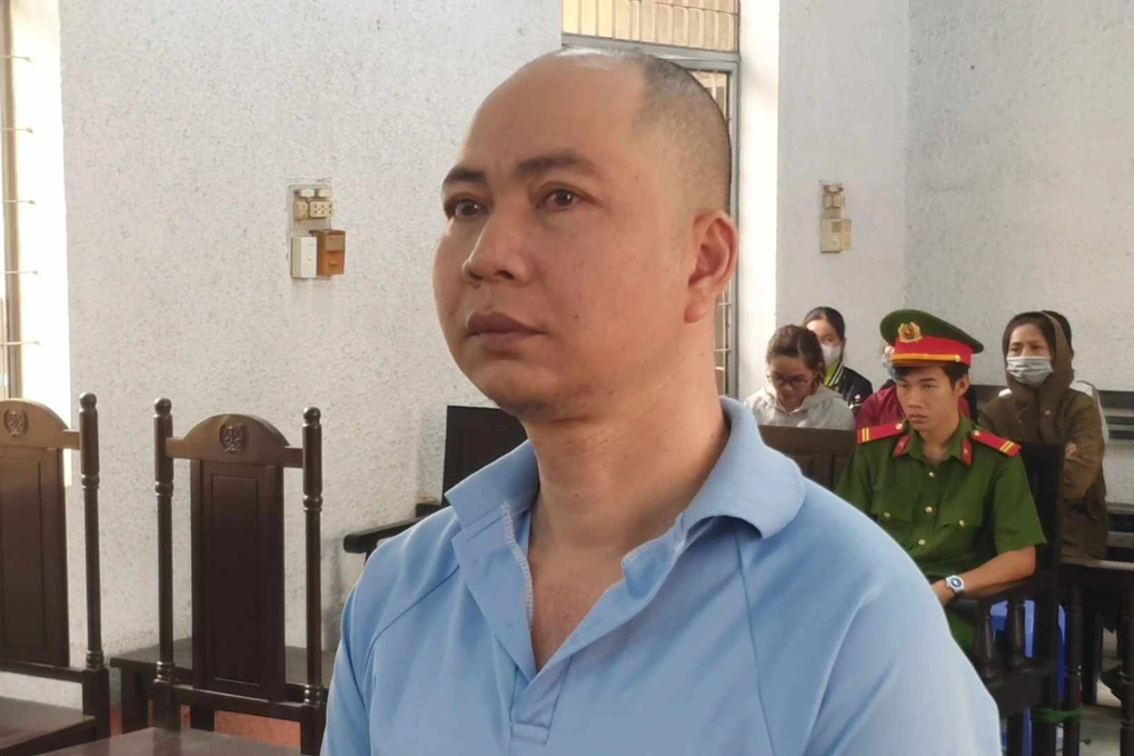 Lĩnh án tù chung thân vì bắn chết nhân tình của vợ - 1 Lĩnh án tù chung thân vì bắn chết nhân tình của vợ - 1