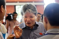 Thà đấu giá biển số xe đẹp còn hơn để "thất thoát" vì nạn "xin-cho"