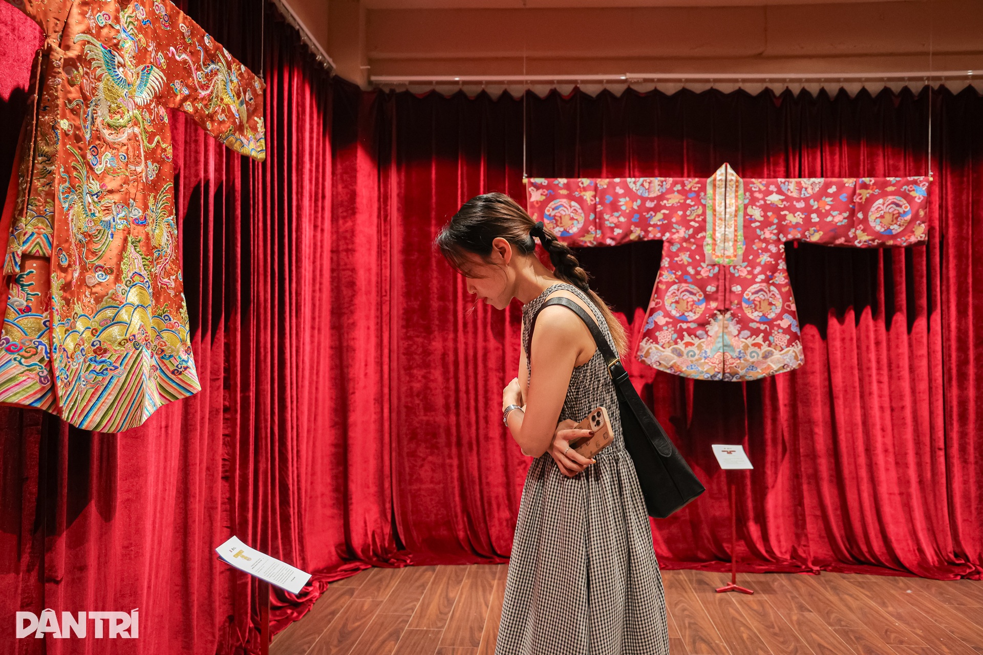 Tái hiện công phu Việt phục triều Nguyễn từ di sản gốc - 8