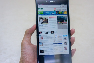 Ảnh thực tế điện thoại “khủng” Sony Xperia Z Ultra tại Việt Nam