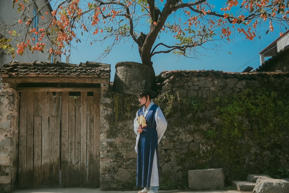 Tranh luận về việc mượn cảnh đẹp Việt chụp ảnh mặc hanbok, kimono - 3 Tranh luận về việc mượn cảnh đẹp Việt chụp ảnh mặc hanbok, kimono - 3
