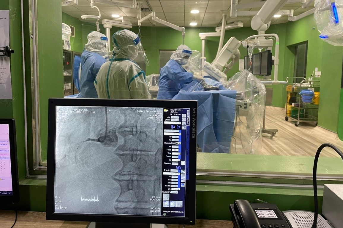 Cứu thành công cụ ông 78 tuổi mắc Covid-19 bị nhồi máu cơ tim cấp - 1 Cứu thành công cụ ông 78 tuổi mắc Covid-19 bị nhồi máu cơ tim cấp - 1