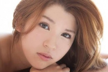 Thiên thần phim 18+ Nhật Bản ngập nợ sau giải nghệ