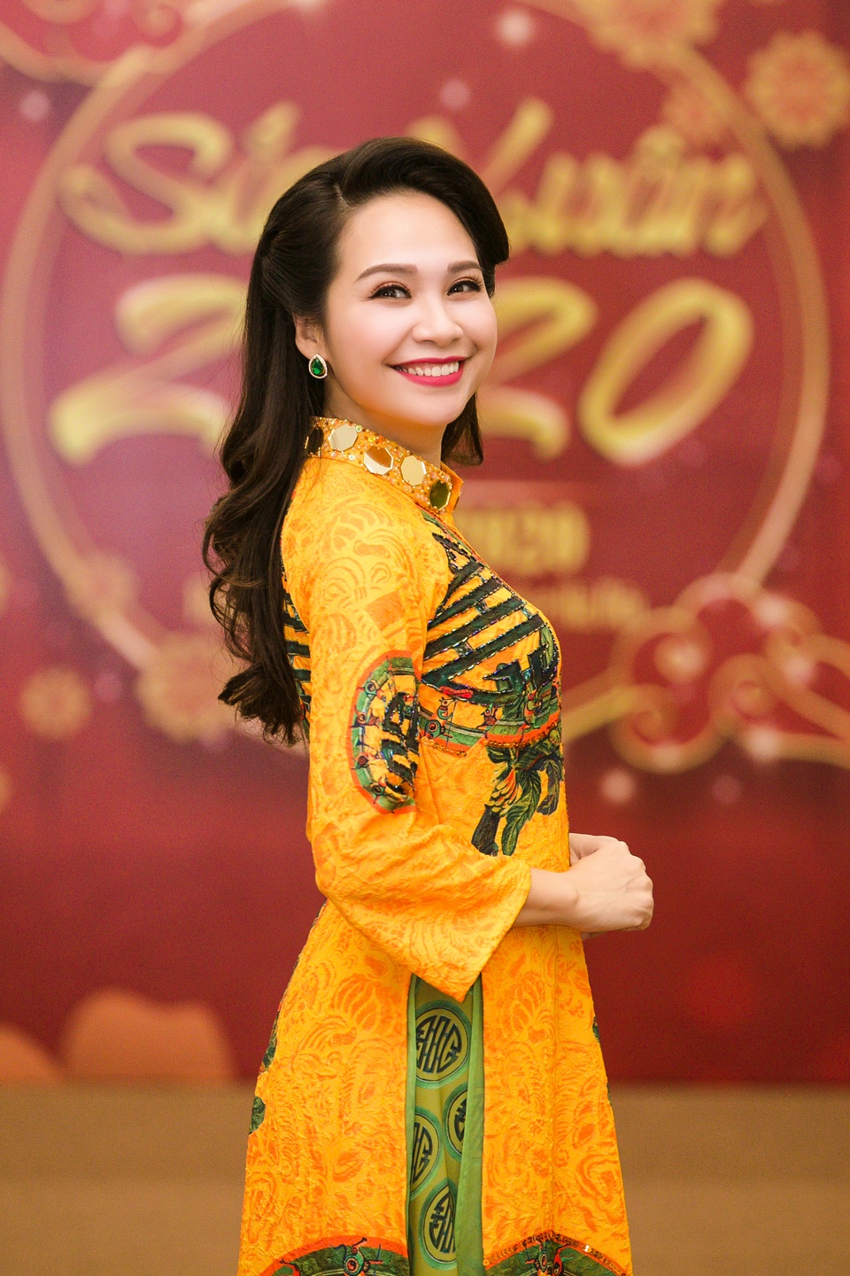 MC Mỹ Lan tươi tắn, rạng ngời dẫn chương trình cùng Tuấn Tú - 8 MC Mỹ Lan tươi tắn, rạng ngời dẫn chương trình cùng Tuấn Tú - 8