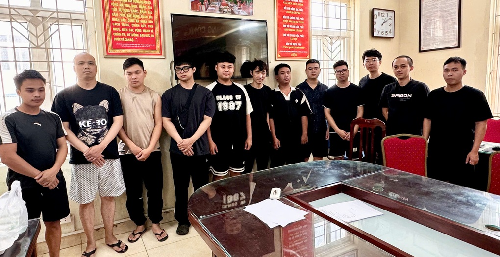 Triệt phá ổ nhóm tổ chức đánh bạc qua livestream Liên minh huyền thoại - 2 Triệt phá ổ nhóm tổ chức đánh bạc qua livestream Liên minh huyền thoại - 2
