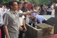 Phó thủ tướng Vũ Đức Đam thị sát tâm dịch sốt xuất huyết tại Hà Nội