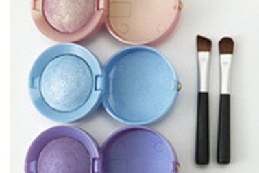 Mỹ phẩm ngoại nhập phải công bố tiêu chuẩn chất lượng