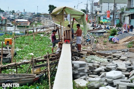 ভাসমান বাজারগুলিকে ডুবে যাওয়া থেকে রক্ষা করার পরামর্শ - ৫ Hiến kế để chợ nổi không... chìm - 5