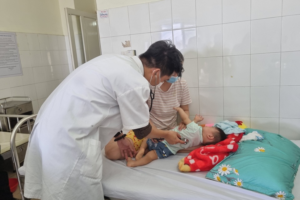 Trẻ mắc bệnh tay chân miệng ở Đà Nẵng tăng cao - 1 Trẻ mắc bệnh tay chân miệng ở Đà Nẵng tăng cao - 1