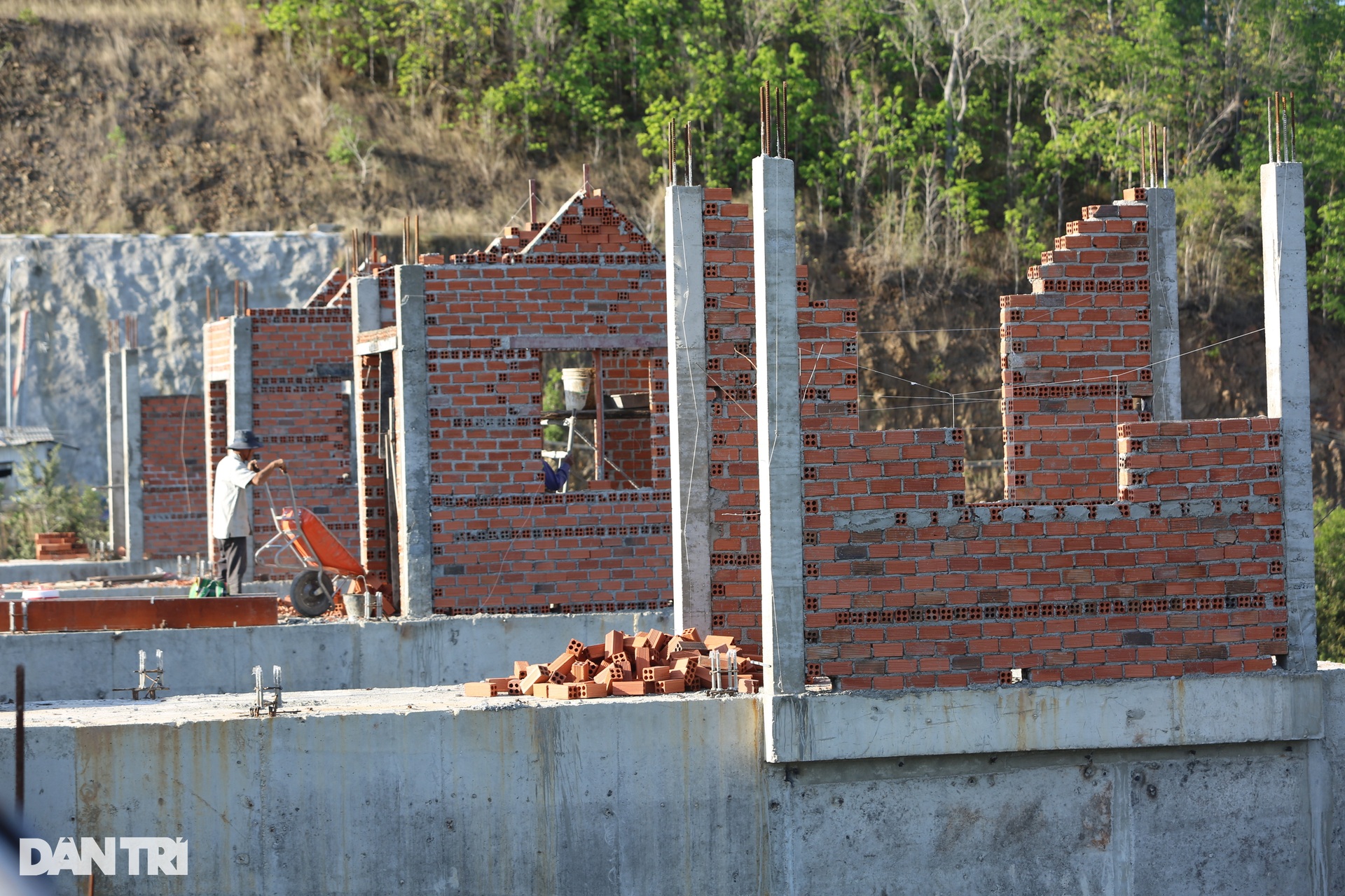 Hiện trạng công trình hồ thủy lợi hơn 1.000 tỷ đồng ở Ninh Thuận - 4 Hiện trạng công trình hồ thủy lợi hơn 1.000 tỷ đồng ở Ninh Thuận - 4