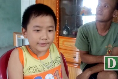 Cậu bé 7 tuổi kể lưu loát về… chiến tranh thế giới thứ hai