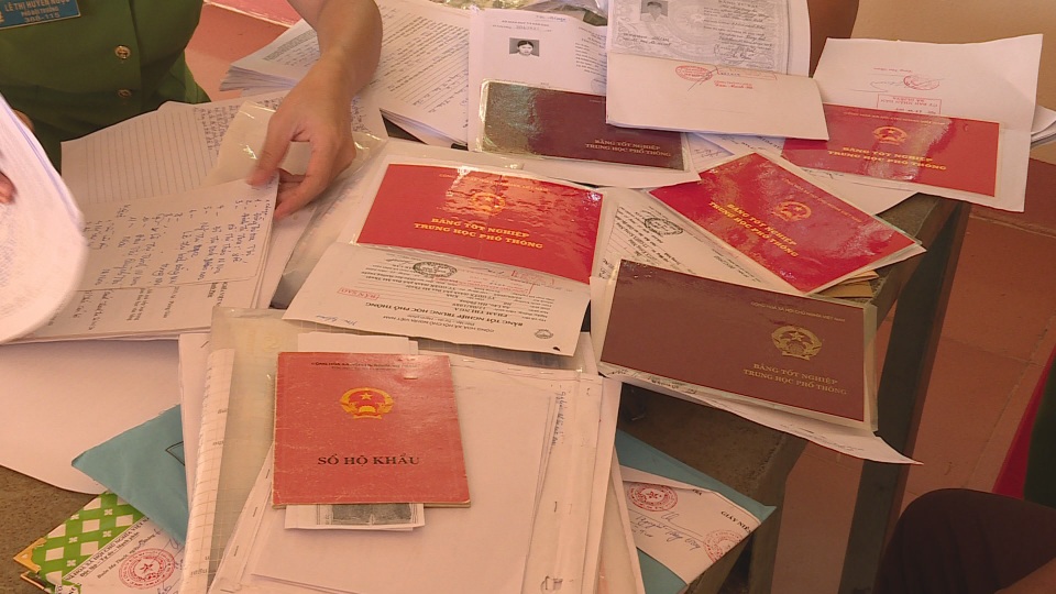 Vụ thanh tra viên Sở Nội vụ bị bắt: Hai lần giao dịch tiền tại nhà nghỉ - 2