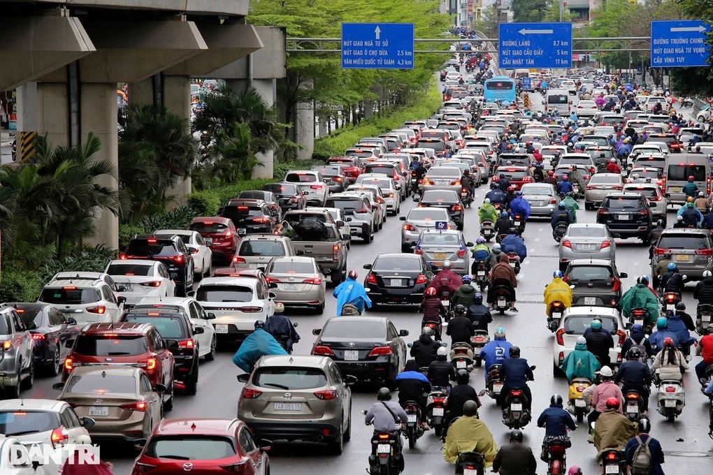 Lý do nhiều người Hà Nội lựa chọn sử dụng phương tiện công cộng - 2 Lý do nhiều người Hà Nội lựa chọn sử dụng phương tiện công cộng - 2