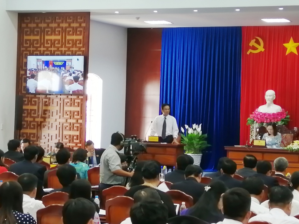 Sở Xây dựng bị “truy” công trình sai phép, Sở Nông nghiệp được hỏi bao giờ hết ngập - 4 Sở Xây dựng bị “truy” công trình sai phép, Sở Nông nghiệp được hỏi bao giờ hết ngập - 4
