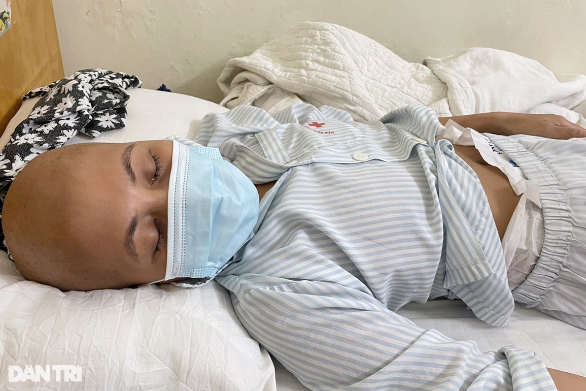 Mẹ ung thư máu đau đớn khóc nghẹn cầu xin mọi người giúp đỡ các con - 4 Mẹ ung thư máu đau đớn khóc nghẹn cầu xin mọi người giúp đỡ các con - 4
