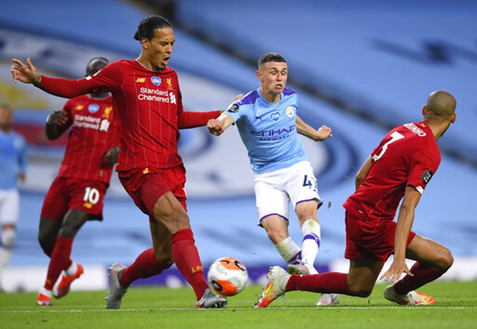 Những khoảnh khắc thất bại đắng chát của Liverpool trước Man City - 13