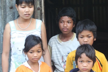 Nỗi cơ cực của 7 chị em người đồng bào Bana