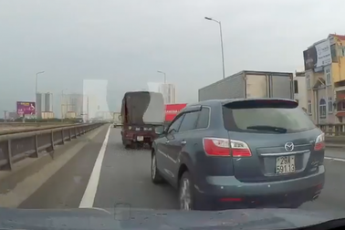 Chuyển làn kiểu ăn cướp - những nguy cơ hiện hữu