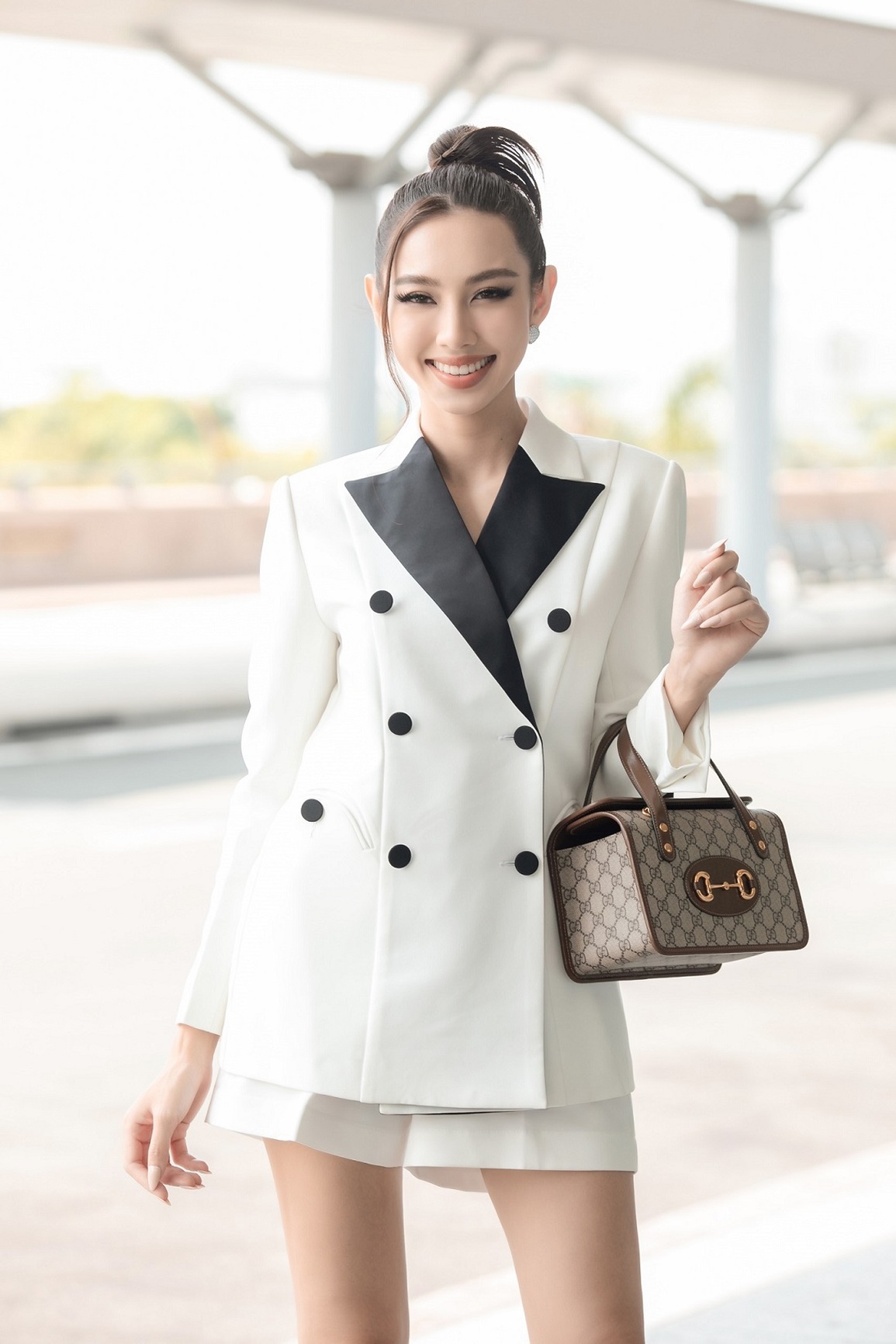 Thực hư Thùy Tiên kiếm được 70 tỷ đồng sau ba tháng đăng quang hoa hậu? - 3 Thực hư Thùy Tiên kiếm được 70 tỷ đồng sau ba tháng đăng quang hoa hậu? - 3