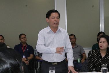 Bộ trưởng GTVT: Phải lập khu vực làm thủ tục riêng cho du khách Trung Quốc