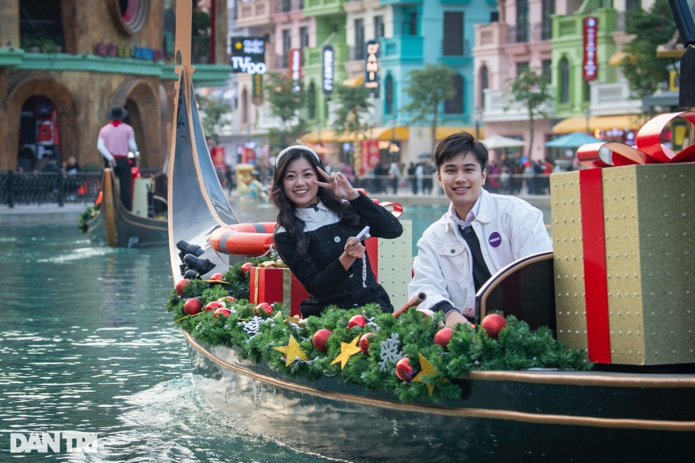 Giới trẻ Hà Nội khám phá vũ trụ giải trí độc nhất miền Bắc - 4 Giới trẻ Hà Nội khám phá vũ trụ giải trí độc nhất miền Bắc - 4