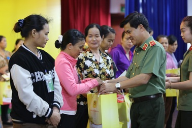 Giám đốc Công an tỉnh Đồng Nai nhắc công nhân không tham gia tín dụng đen