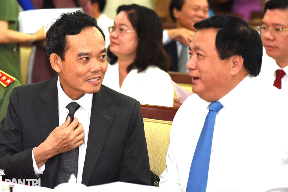 Bí thư Trần Lưu Quang: TPHCM là nơi mỗi người dân đều có cơ hội phát triển - 5 Bí thư Trần Lưu Quang: TPHCM là nơi mỗi người dân đều có cơ hội phát triển - 5