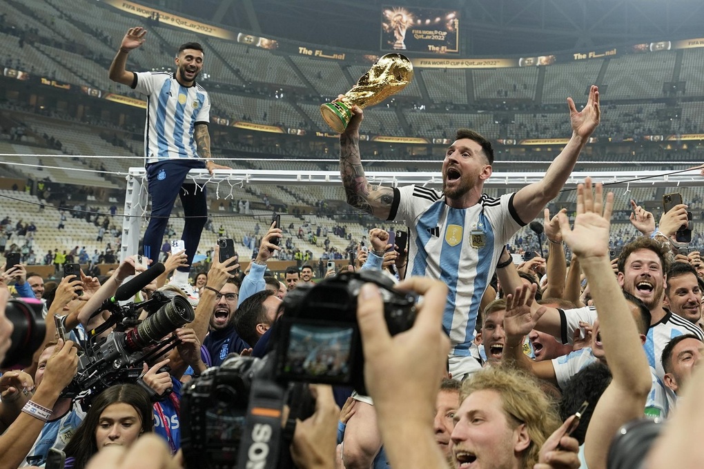 Những hình ảnh ấn tượng ở trận chung kết hay nhất lịch sử World Cup - 28 Những hình ảnh ấn tượng ở trận chung kết hay nhất lịch sử World Cup - 28