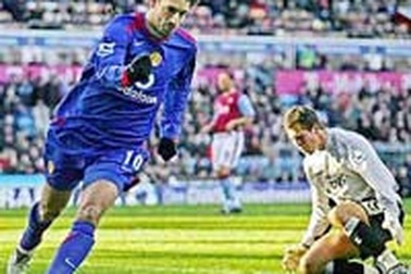 MU củng cố vị trí thứ nhì