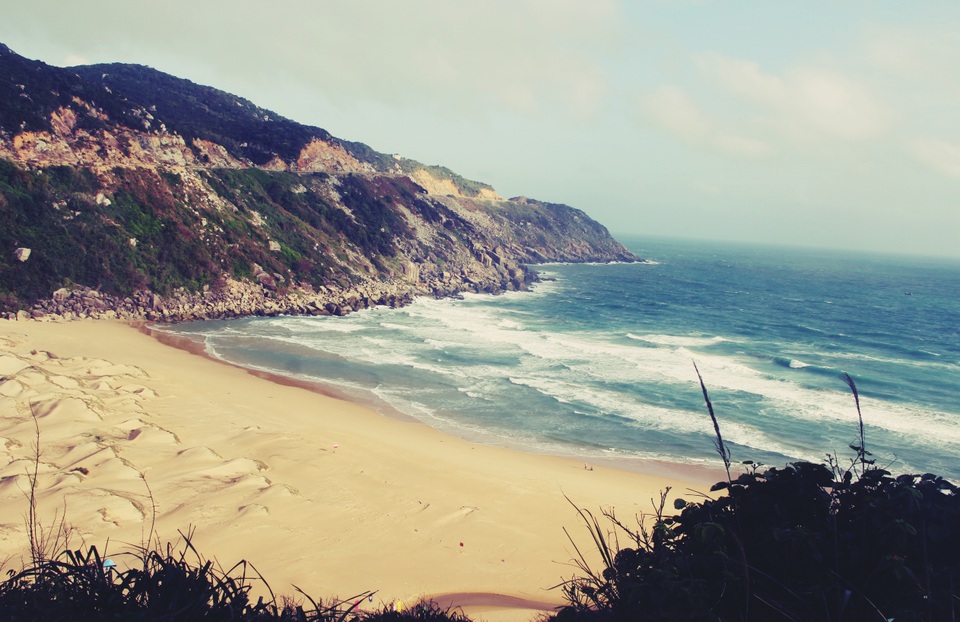 Khung cảnh kỳ vĩ ở nơi đón ánh bình minh đầu tiên trên đất liền Việt Nam - 2