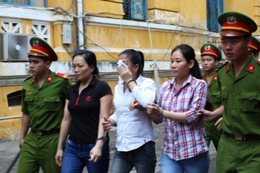 Làm giả giấy tờ nhà, thế chấp chiếm đoạt gần nửa tỷ đồng