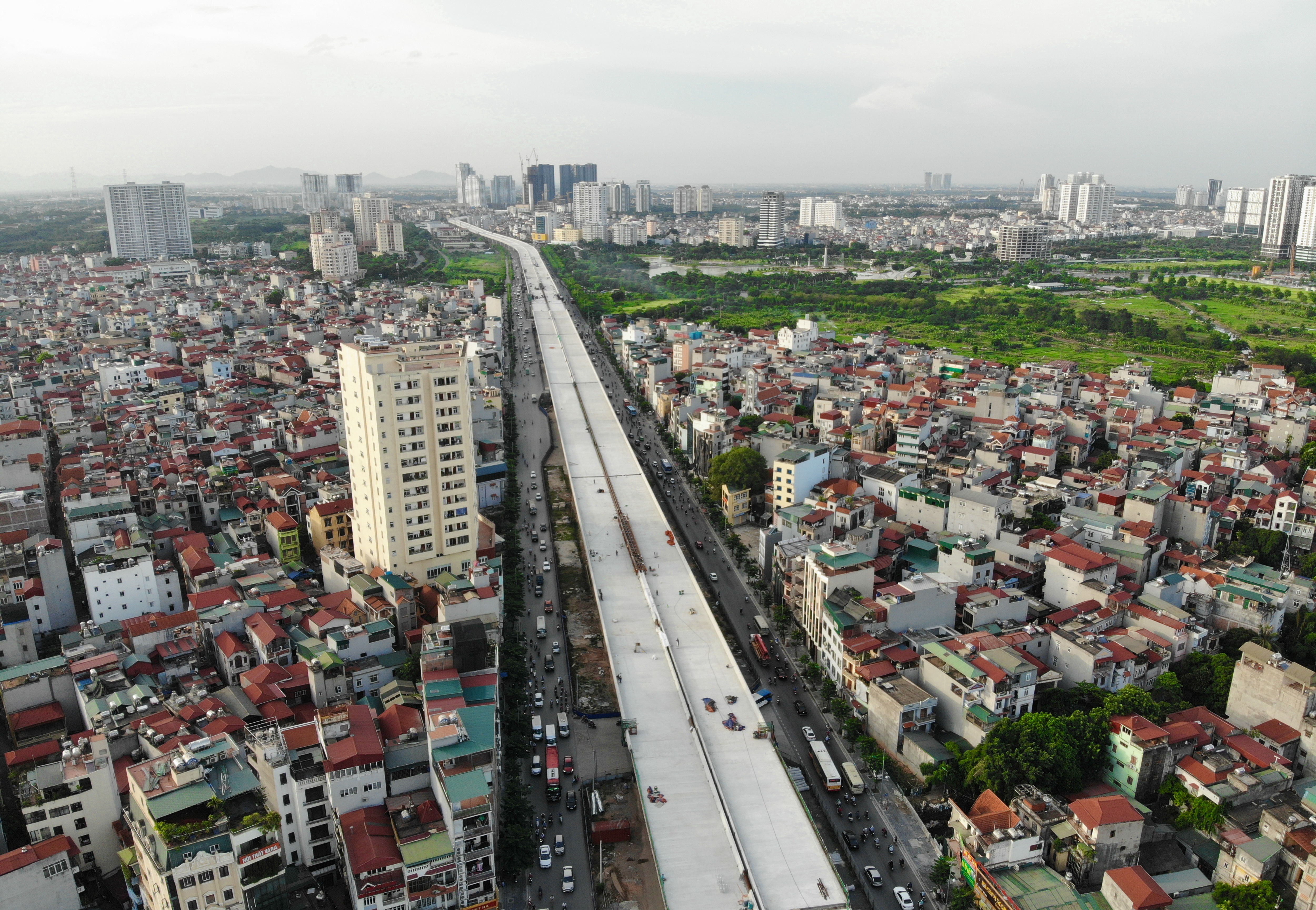 Hà Nội: Gấp rút thi công đường vành đai 3 trên cao trước ngày thông xe - 2 Hà Nội: Gấp rút thi công đường vành đai 3 trên cao trước ngày thông xe - 2