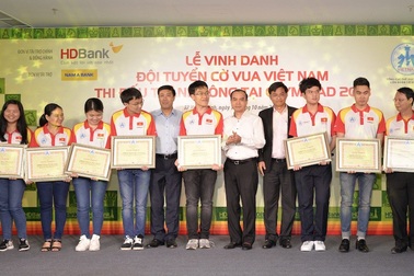 Thưởng 20.000 USD cho đội tuyển cờ vua Việt Nam tại Olympiad 2018