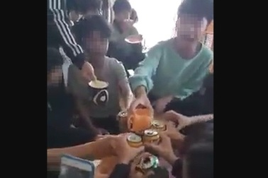 Cô giáo "cổ vũ" học sinh uống bia từ chối nhận quyết định kỷ luật