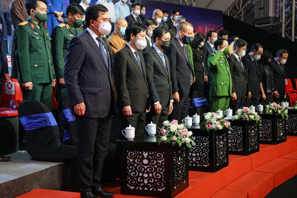 Tưởng nhớ nạn nhân tử vong vì tai nạn giao thông: Vì người ở lại! - 3 Tưởng nhớ nạn nhân tử vong vì tai nạn giao thông: Vì người ở lại! - 3