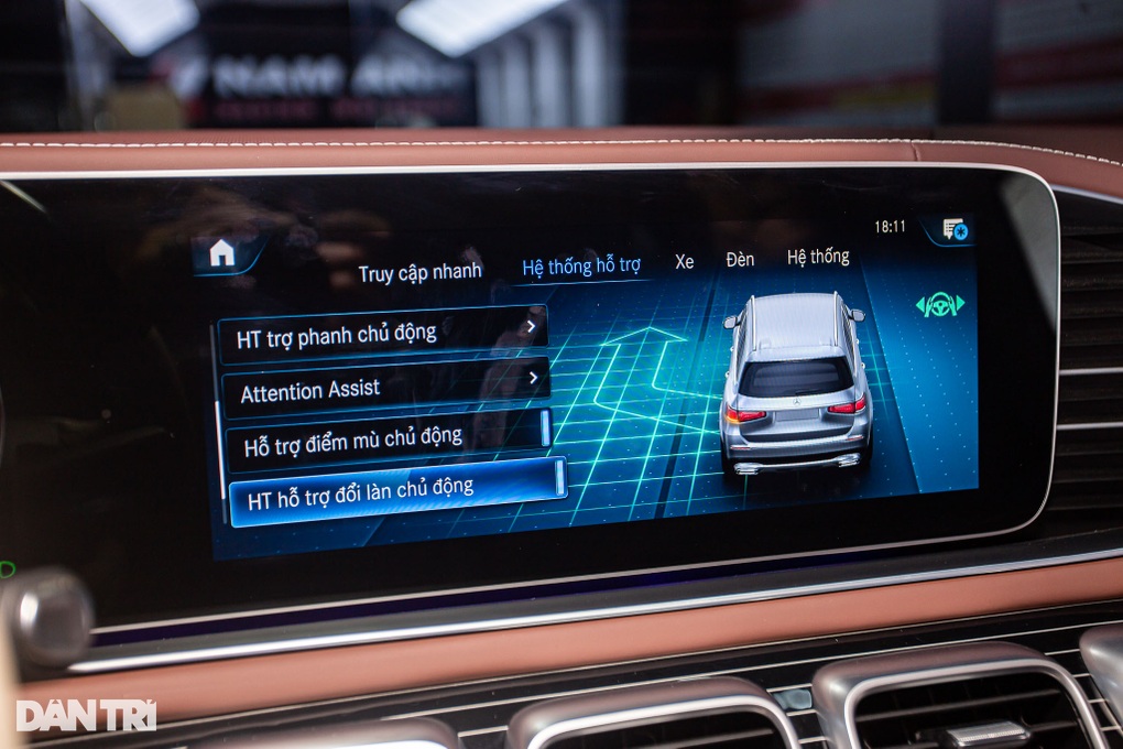 Mua Mercedes hơn 5 tỷ đồng, chủ xe chi thêm 800 triệu đồng độ Maybach - 13 Mua Mercedes hơn 5 tỷ đồng, chủ xe chi thêm 800 triệu đồng độ Maybach - 13
