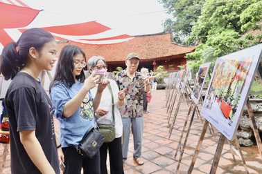 Tình yêu Hà Nội qua từng khung hình "Sắc màu văn hóa Thủ đô"