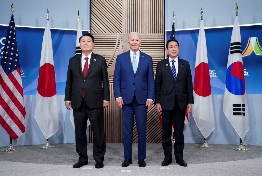 Kyodo: Mỹ dự kiến tổ chức hội nghị thượng đỉnh với Nhật Bản và Hàn Quốc - 1 Kyodo: Mỹ dự kiến tổ chức hội nghị thượng đỉnh với Nhật Bản và Hàn Quốc - 1