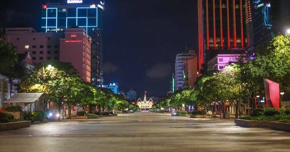 TPHCM ngày 26/7: Ca mắc vẫn tăng cao, người dân không được ra đường sau 18h - 2 TPHCM ngày 26/7: Ca mắc vẫn tăng cao, người dân không được ra đường sau 18h - 2