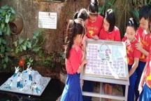 Mô hình đảo Gạc Ma và "64 ngôi sao bất tử" ở trường học vùng cao