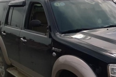 Chào thua đạo chích, cắm gương xe máy vào ôtô