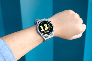 Dưới 6 triệu đồng, chọn mua smartwatch nào?