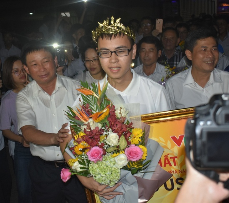 Trích 1,5 tỷ đồng khen thưởng học sinh giỏi quốc gia và giáo viên bồi dưỡng - 3