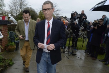 Quan chức cấp cao Anh hầu tòa vì bê bối tình dục 