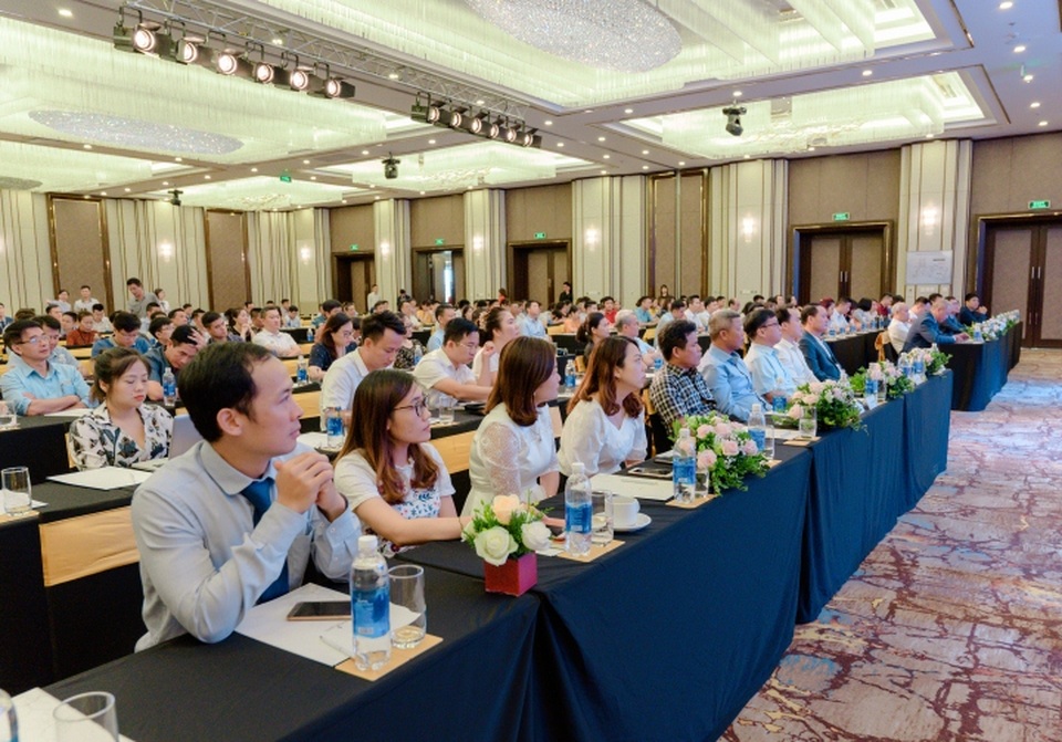 Ngân hàng Quân Đội tổ chức Tọa đàm “Sáng tạo và đón đầu cơ hội cho Doanh nghiệp” - 2 Ngân hàng Quân Đội tổ chức Tọa đàm “Sáng tạo và đón đầu cơ hội cho Doanh nghiệp” - 2