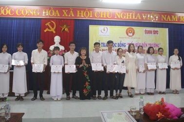 Quảng Trị: 52 tân sinh viên nhận học bổng “Tiếp sức đến trường” đợt 2